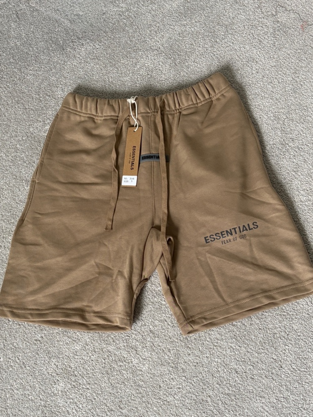 🔥🆕🔥 Fear of God Essentials Shorts - Tan / Oatmeal - Men’s Small